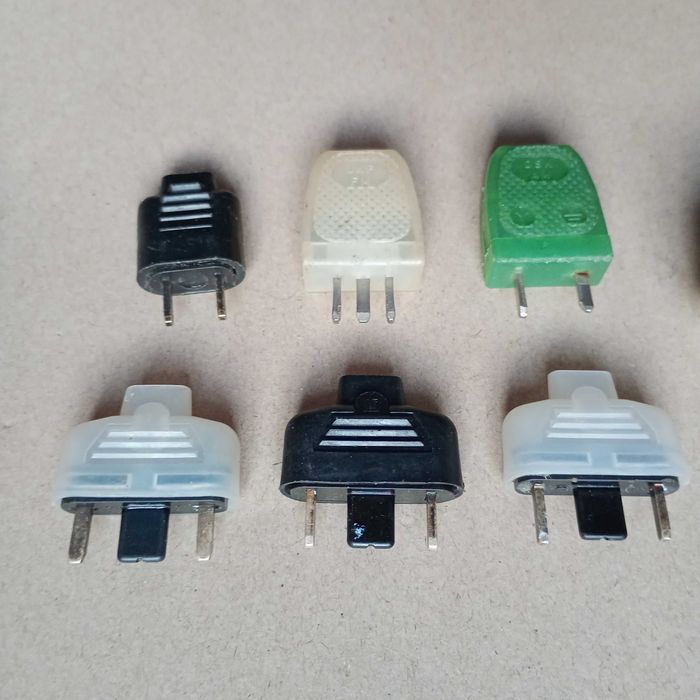 Wtyczki UNITRA UKF FM, DSK AM, 665 i inne PRL