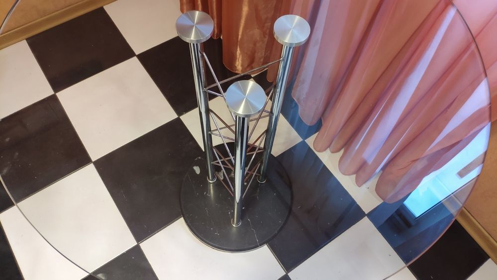 Стіл скляный круглий