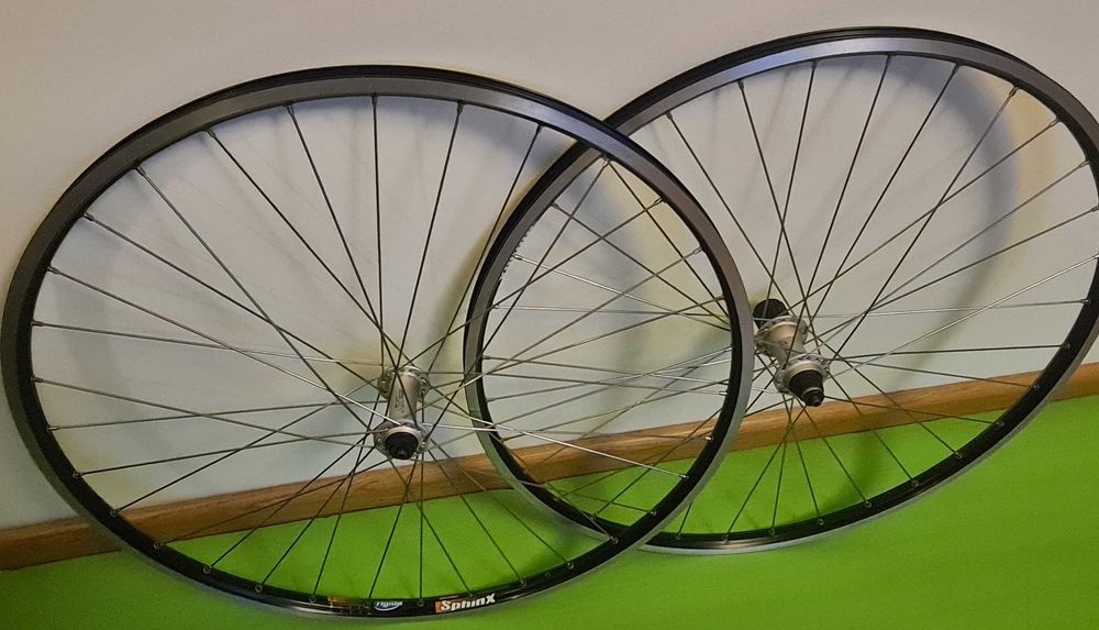 Koła 28 cali Cross Trekking Shimano Deore XT/ Rigida Sphinx