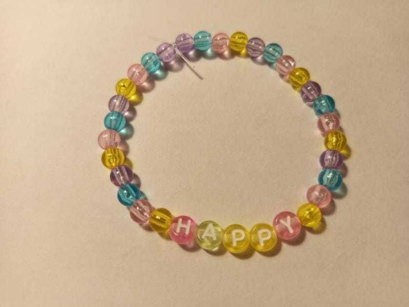 Bransoletki robione ręcznie