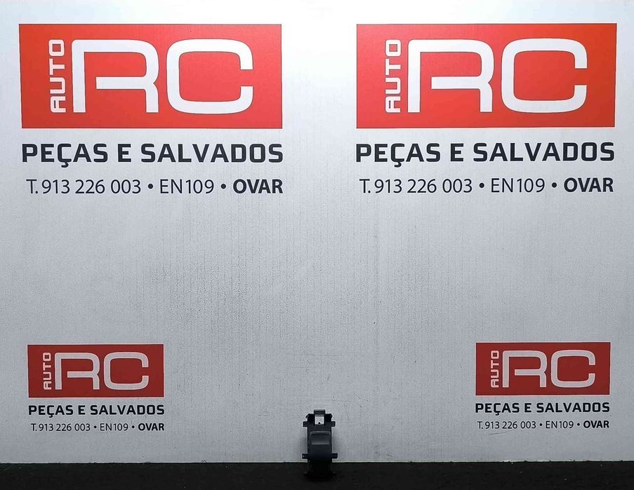 Comando / Botão / Interruptor Vidros Frente Direito 1928297 - TOYOTA YARIS
