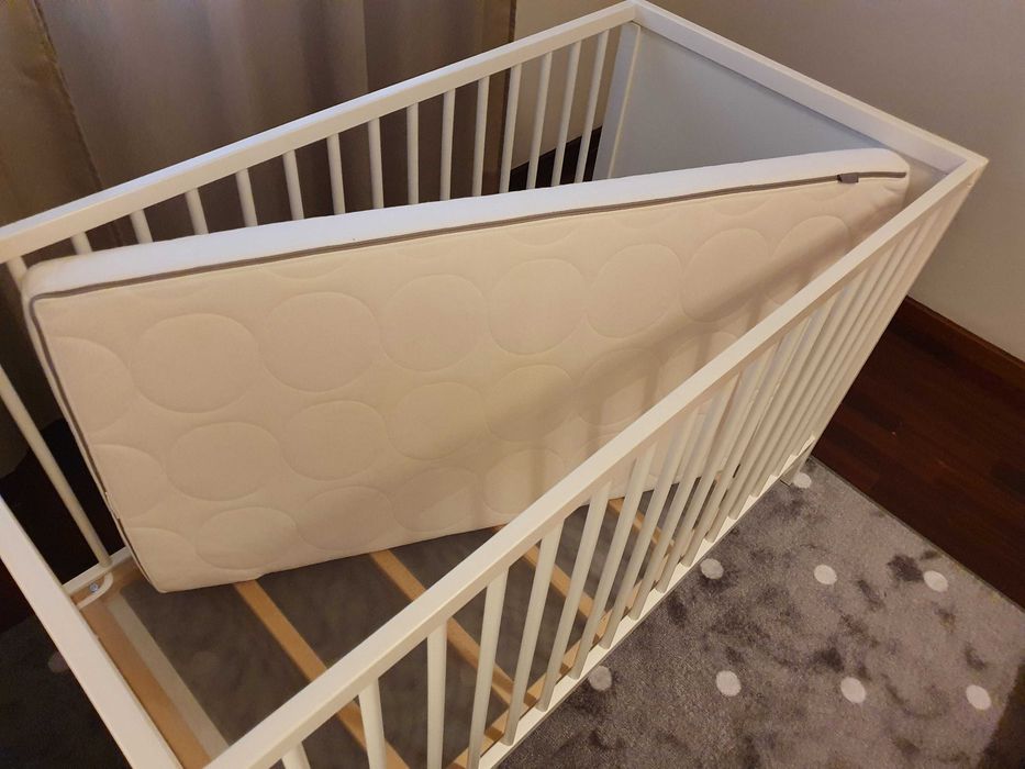 Berço bebé IKEA + colchão