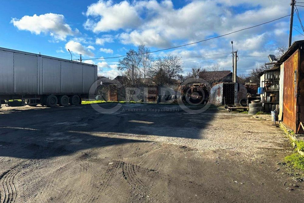 Продаж території, вул. Ньютона, Карачуни.