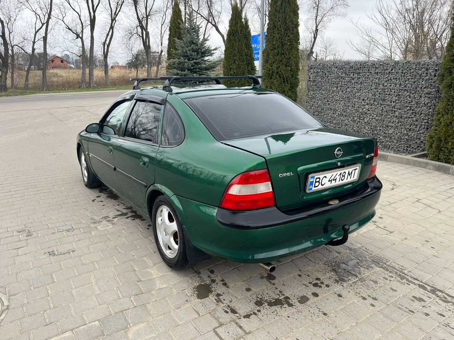 Опель Вектра Бензин \Газ