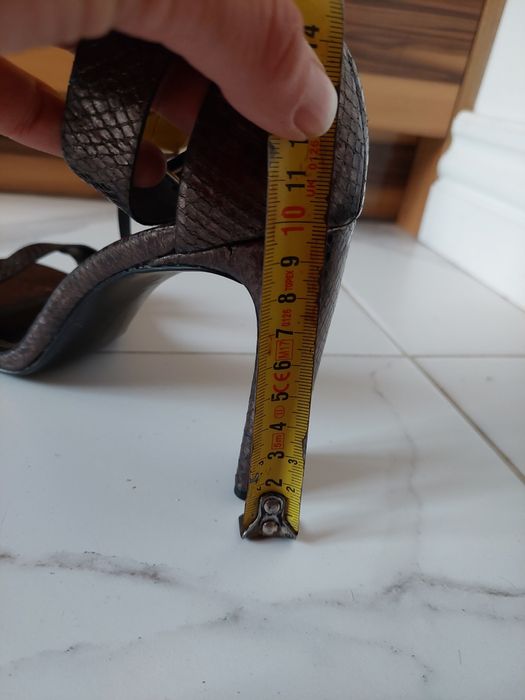 Buty na słupku ściętym Zara Basic rozm. 40-41