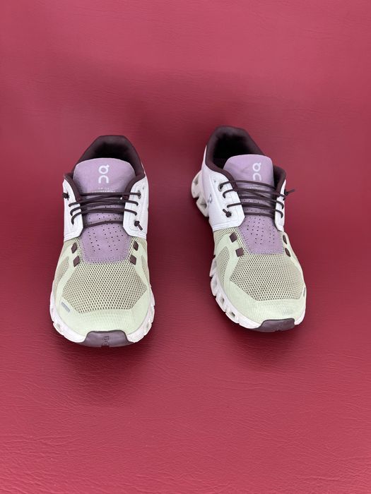 жіночі кросівки41р. On Running Cloud 5