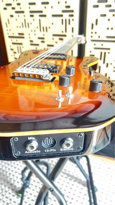 PACK Godin LGXT (Cognac Burst) - guitarra eléctrica, com piezo e pickup MIDI  + Roland GR-55 + pickup GK3 + CABO GKC-5