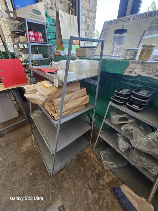 Продам стелажі для складу, гаража.