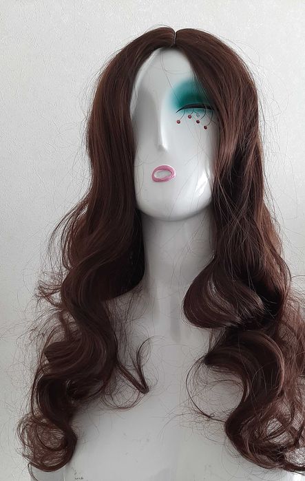 Парик каштановый волнистые волосы перука