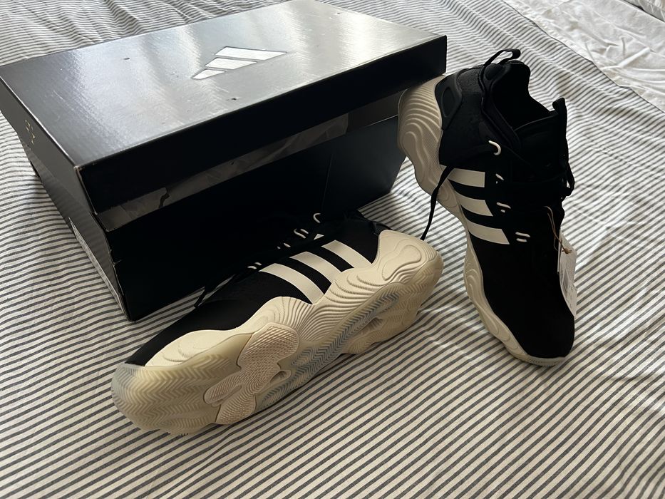 Tenis Adiadas Trae Yong 3 Basquetebol.