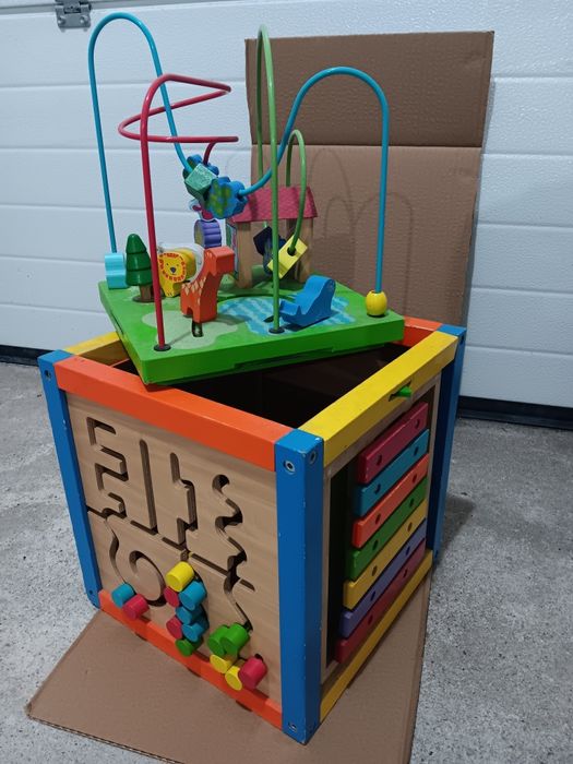 Caixa de actividades infantil madeira