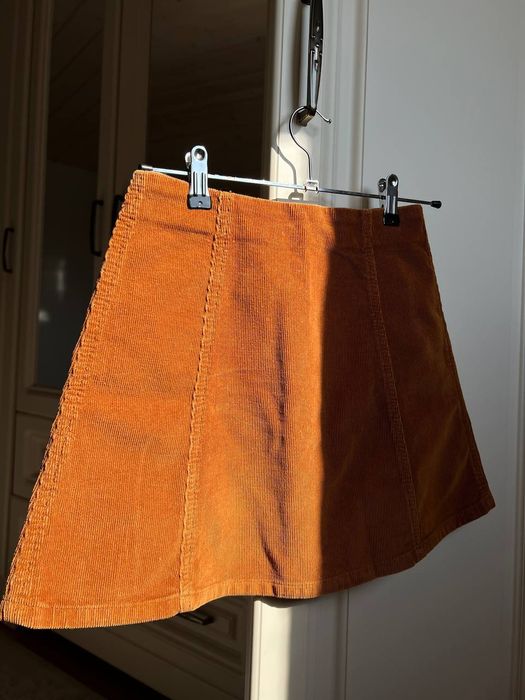 Міні спіднички від 200 до 520 грн, в оголошенні їх 3