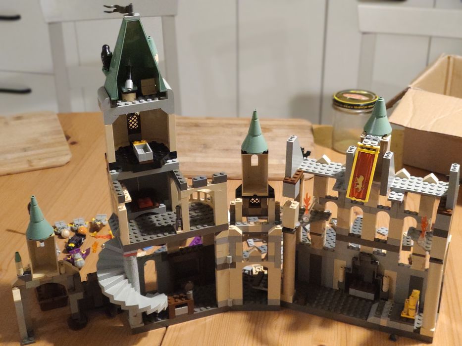 LEGO Harry Potter 4709 z 2001 roku Zamek Hogwartu