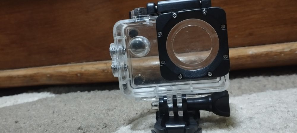 Аксесуари для GoPro — гідрофобний чохол, кріплення та інше