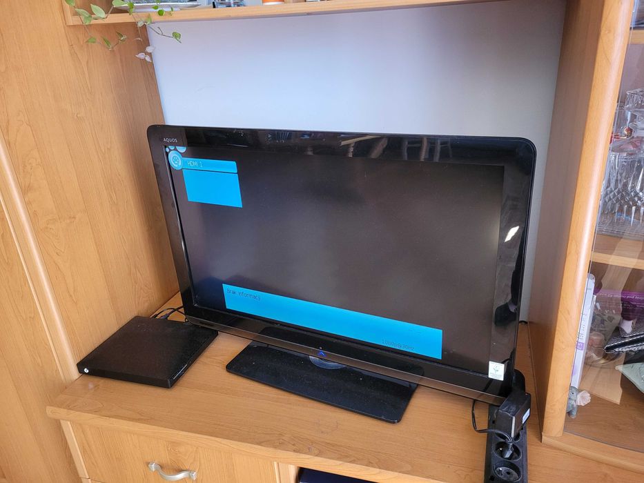 Sharp 32LS220E - Telewizor LCD 32 cale - Idealny do małych pomieszczeń