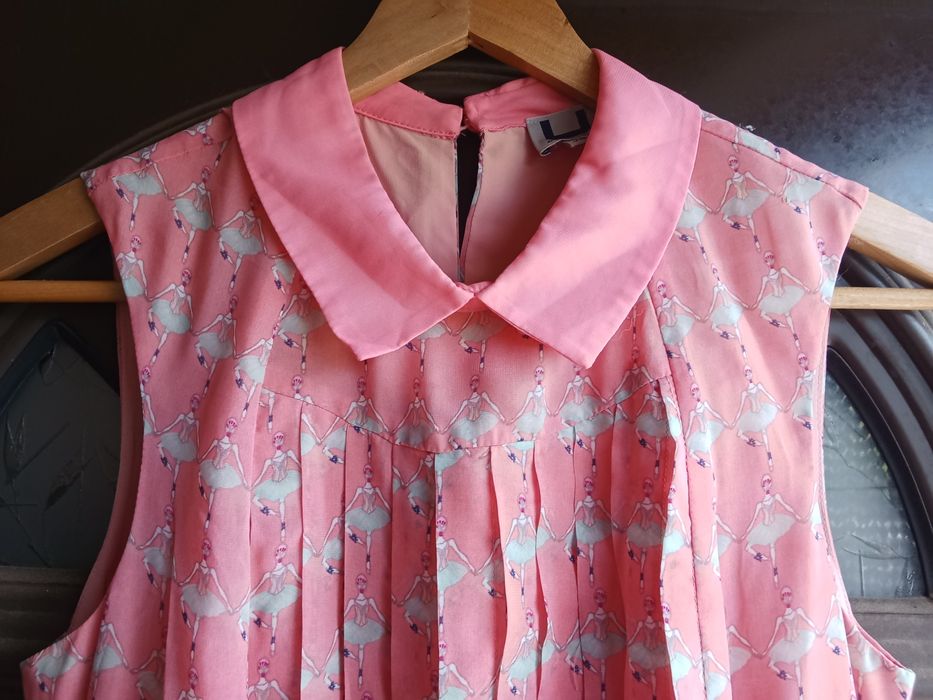 Vestido Adolfo Dominguez