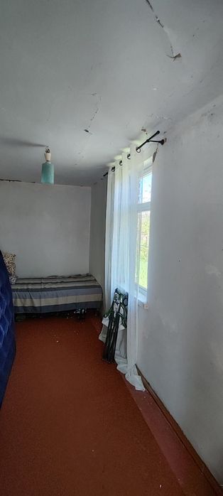 Продам будинок поблизу Житомира  Соколовський масив,кімната,кухня,коло