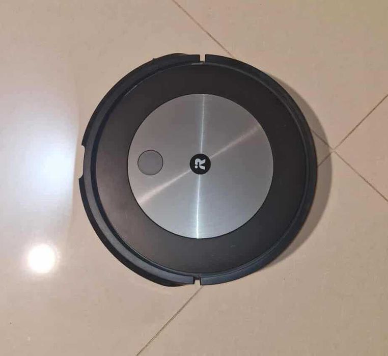 Idealne na prezent Robot sprzątający iRobot Roomba j7+