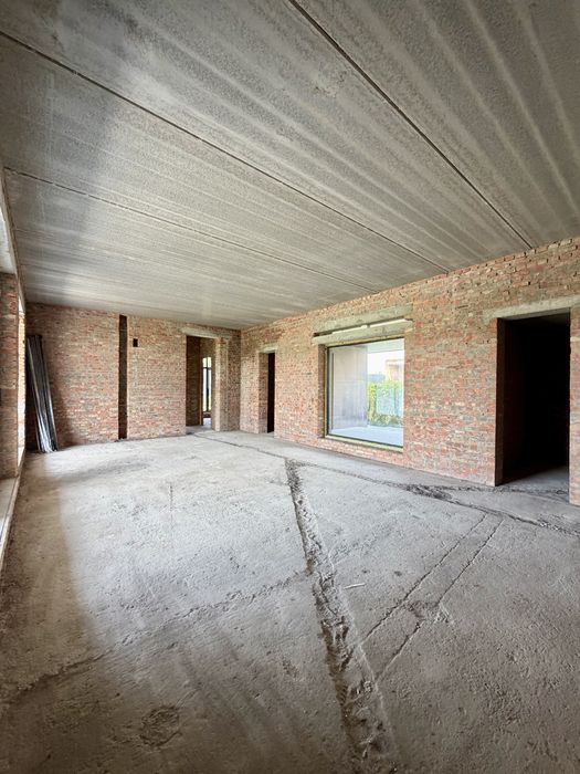 КМ Water village Продаж 1 поверхових будинків 330 м² з виходом на воду з басейном ділянки від 10 соток Романків Киівська область Новообухівська траса