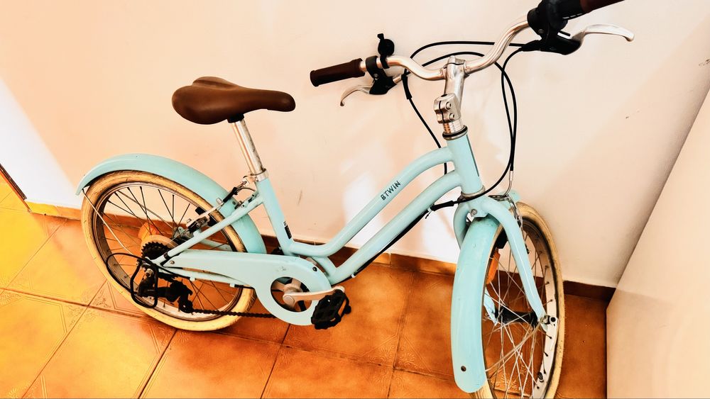 Vendo bicicleta media para crianças crecidas