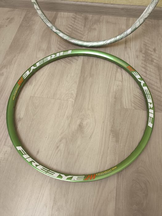 Обода зелені fireeye excelerant 28 26" 32,36H, sun rims single track