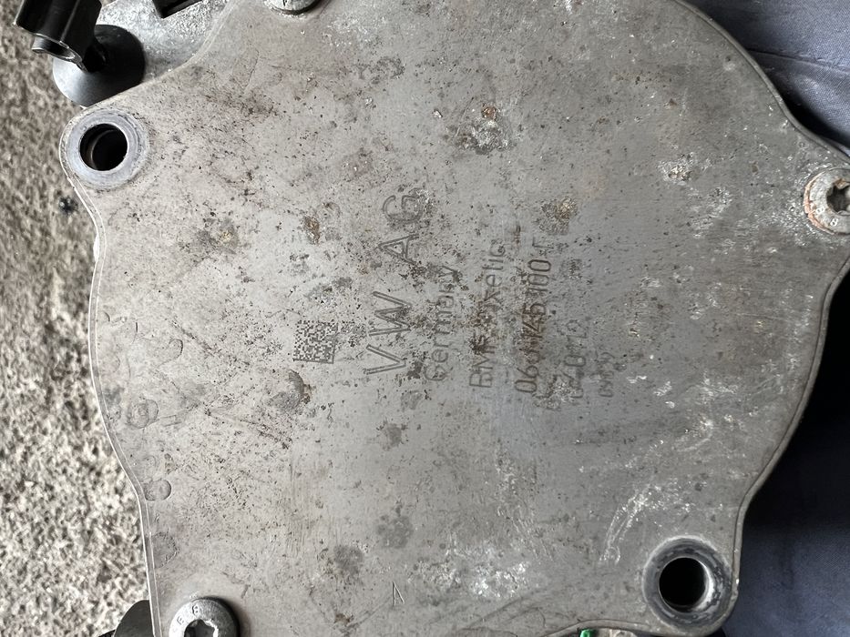 Топлівний насос Вакумний насос 1.8 tfsi Skoda Volkswagen Audi Seat