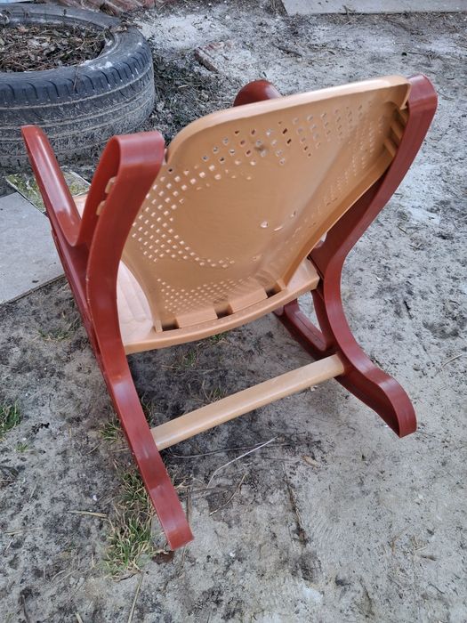 Продам крісло качалку дитячу