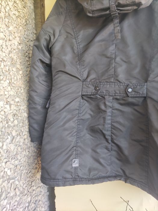 Kurtka damska KHUJO roz L

100% bawelna

Rozmiar L

Pachy 53,5 cm

Dl.