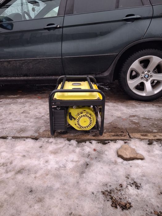 Генератор на 2.5кв на колесах