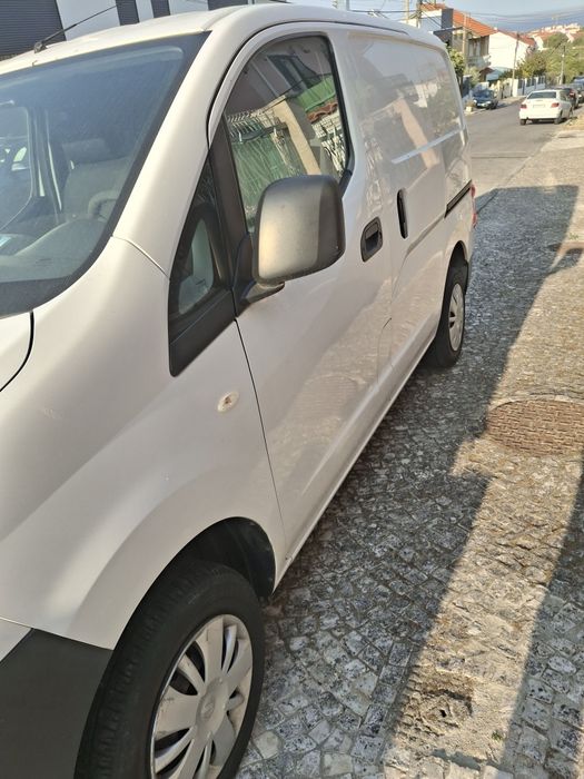 Vendo carrinha comercial Nissan NV 200