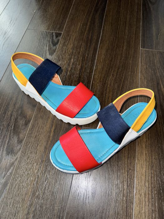 Стильні босоніжки для дівчини, 38 р (24,5 см)