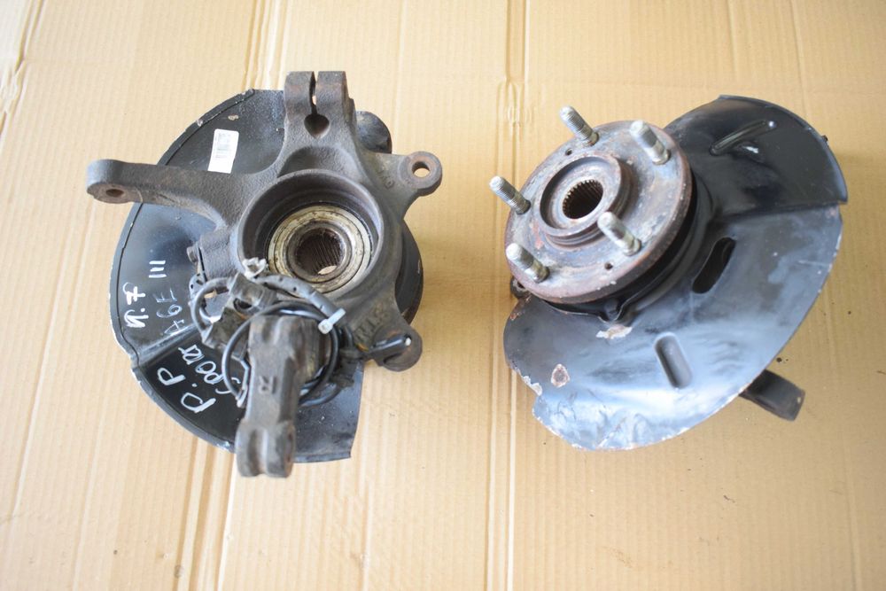 zwrotnica przód prawa  KIA SPORTAGE III IX35 10- 1.7 CRDI