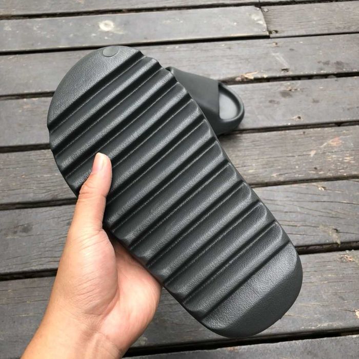 adidas Yeezy Slide Onyx R.41
