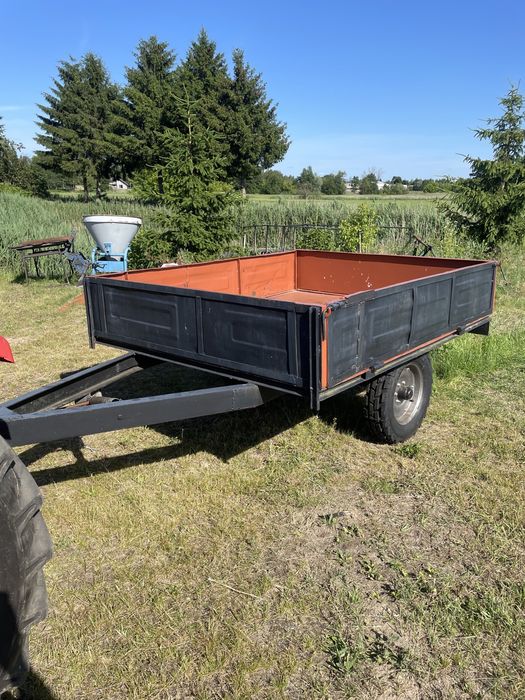 Ciagnik ursus 2812 z przyczepa