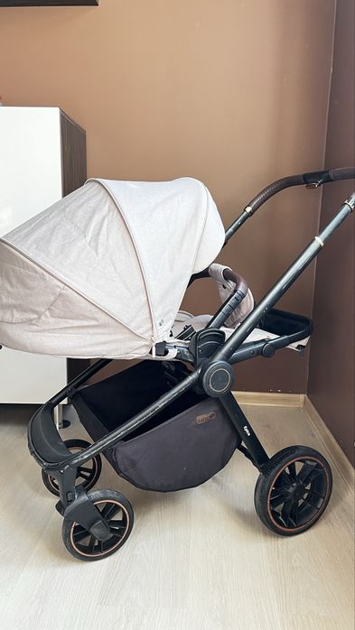Візочок Carrello Epica 2в1