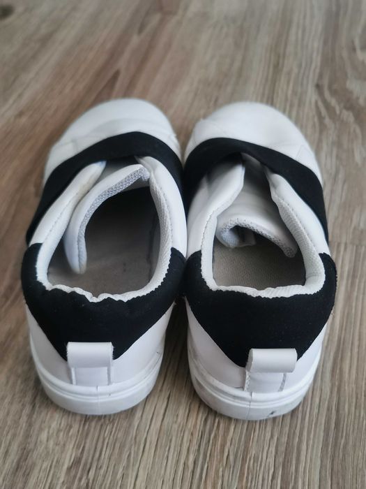 adidasy chłopięce białe wsuwane 30 wkładka 19,5 cm