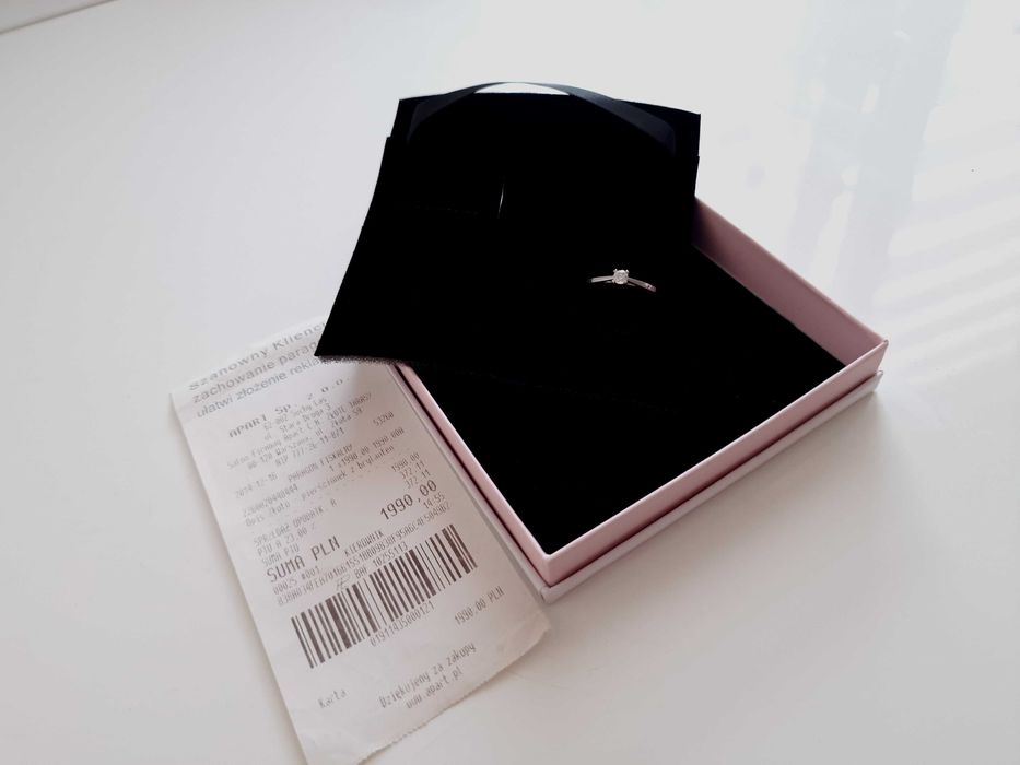 Pierścionek z diamentem 0,17 ct | Białe złoto 585 | r. 15 | Apart