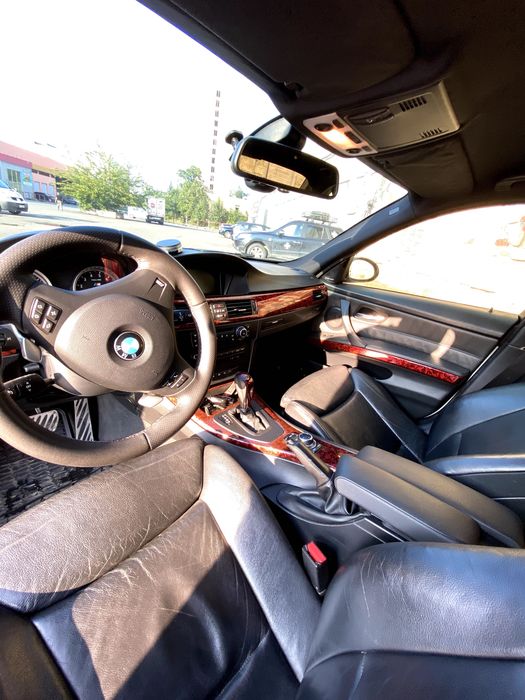 BMW E90 328xi 2010 3.0I