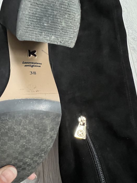 Zamszowe sexy kozaki na obcasie Kazar