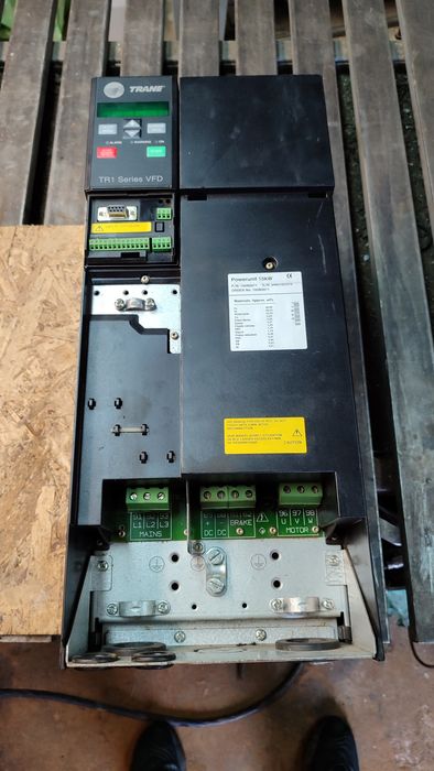 Falownik TRANE seria VFD 3-fazowy 25kW 32A