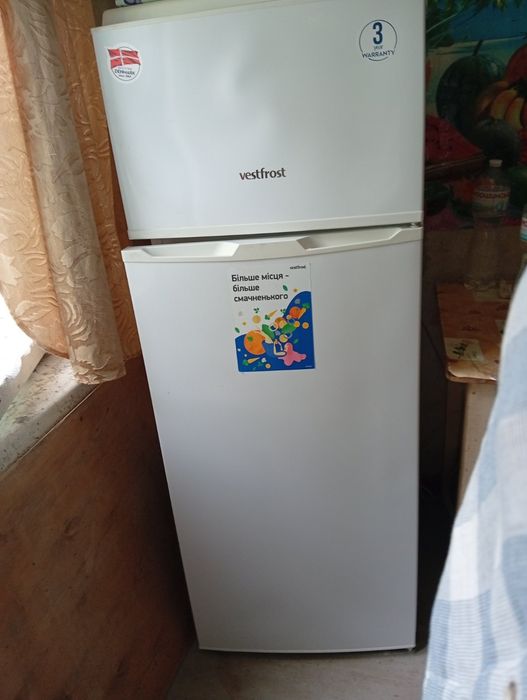 Холодильник Vestfrost CX 232 W