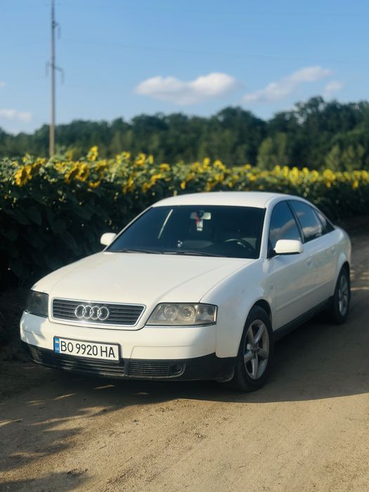 автомобіль Ауді а6