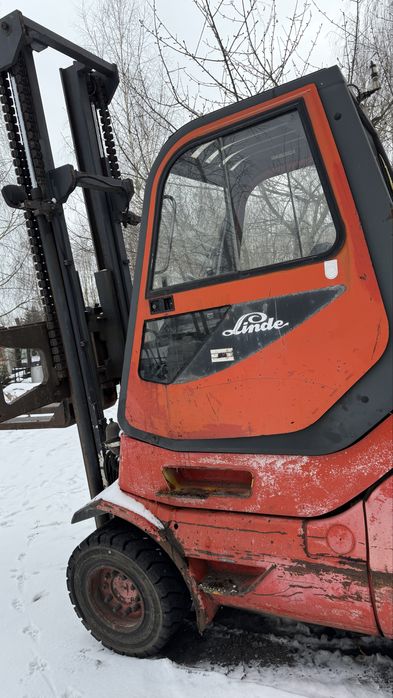 Wozek widlowy linde H 40