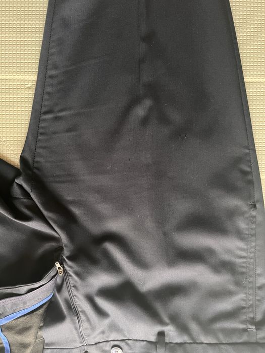 Granatowy klasyczny garnitur męski Zara