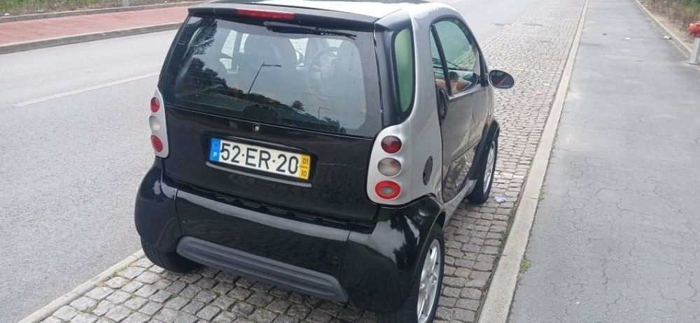 Smart Fortwo Coupé - EM BOM ESTADO
