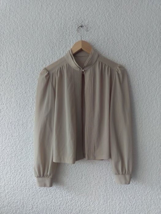 Beżowa elegancka koszulowa narzutka vintage retro M 38