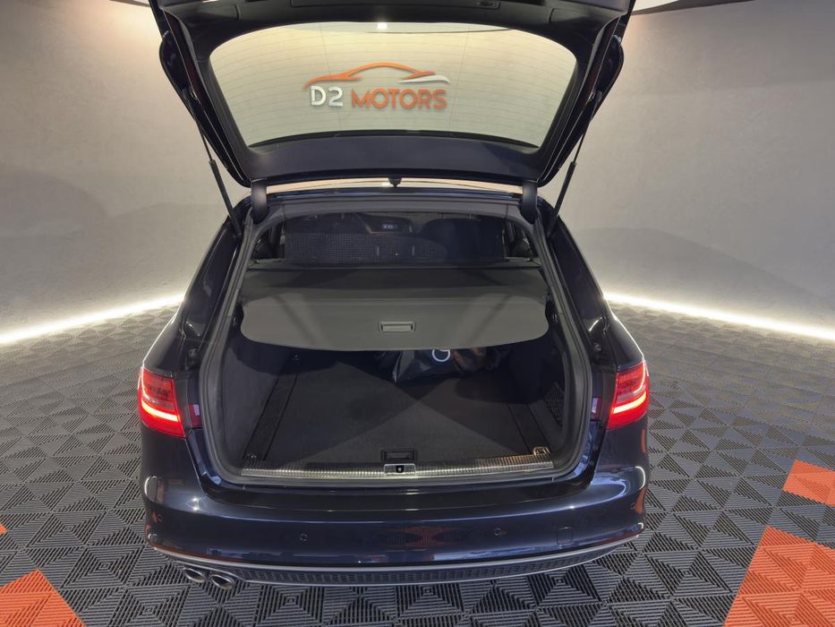 Audi A4 Avant 2.0 TDI DPF clean S-line Sport Pack