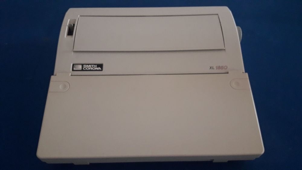 Máquina de escrever eléctrica Smith Corona XL 1850