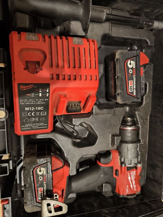 Wiertarko-wkrętarka udarowa Milwaukee M18 FPD2