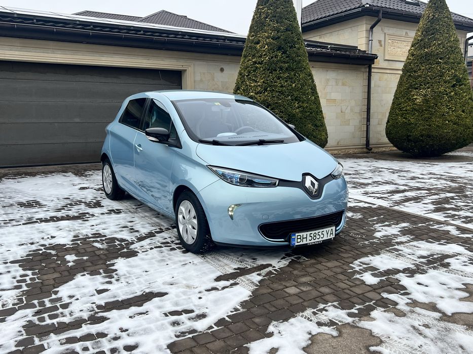Продам Renault Zoe в идеальнишом состоянии